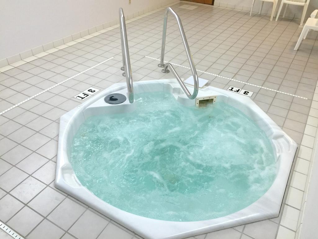 Cobblestone Inn & Suites - Platteville Dış mekan fotoğraf