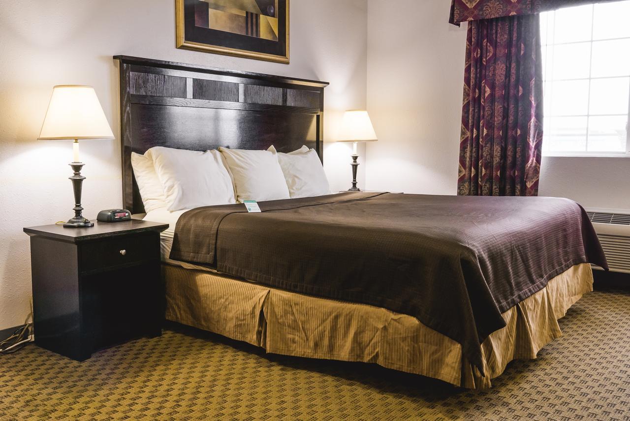 Cobblestone Inn & Suites - Platteville Dış mekan fotoğraf