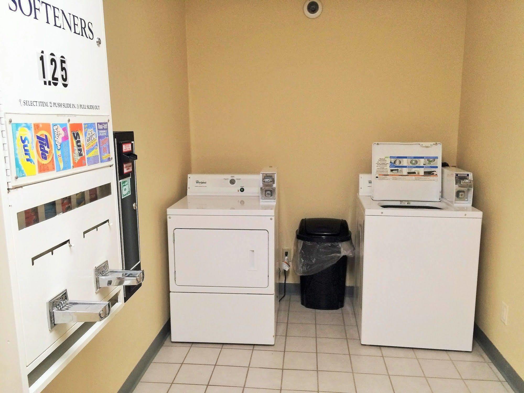 Cobblestone Inn & Suites - Platteville Dış mekan fotoğraf
