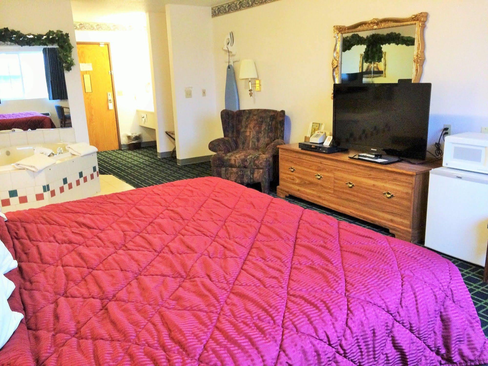 Cobblestone Inn & Suites - Platteville Dış mekan fotoğraf
